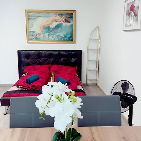 X Aug 2024 Comfort Apartment 5P Af ウィーン エクステリア 写真